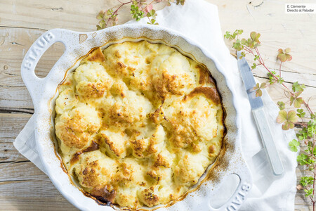 Coliflor gratinada al horno con queso