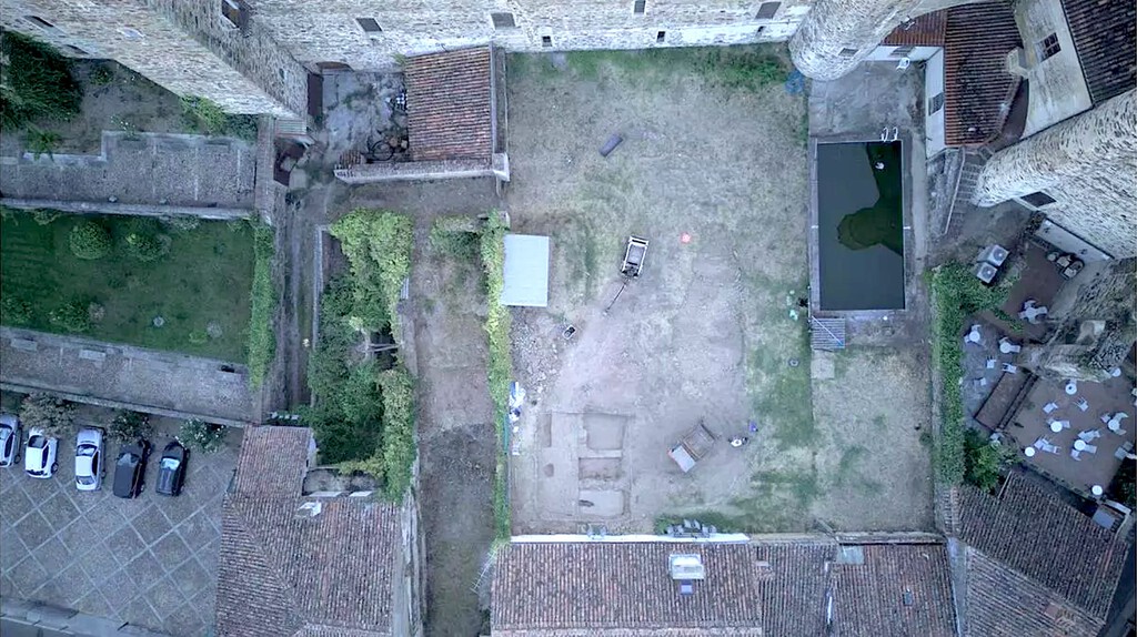 Descubren en un monasterio de Extremadura los restos del punto de reunión entre los Reyes Católicos y Cristóbal Colón