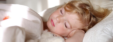 Por qué los niños deberían dormir siesta en verano y como lograr que lo hagan 