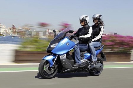BMW C 650 GT y BMW C 600 Sport, el Scooter alemán que marcará una época (Vídeos)