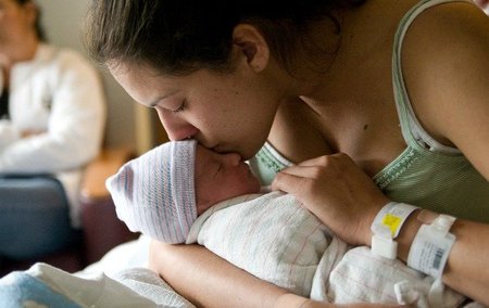 Los mejores regalos para una mamá reciente