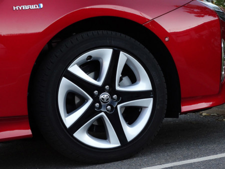 Rueda Prueba Toyota Prius 2016 Detalles Exteriores