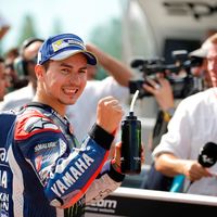 Jorge Lorenzo cumplirá el sueño de pilotar un F1, se subirá al Mercedes de Lewis Hamilton