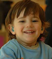 Los niños sordos sufrían antaño el peso de la comunidad oyente y no podían desarrollarse intelectualmente