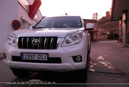 Toyota Land Cruiser 3.0 D-4D, miniprueba en carretera