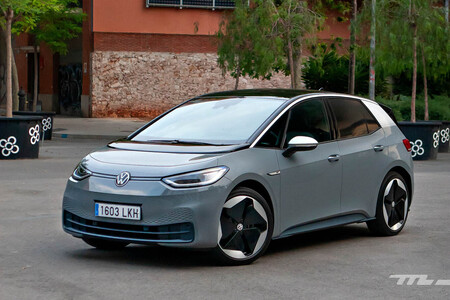 La falta de chips ya paraliza la producción de coches eléctricos como el CUPRA Born y los Volkswagen ID.3 e ID.4