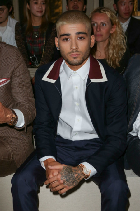 Zayn Malik eclipsa todas las miradas con su lookazo en el desfile de Valentino