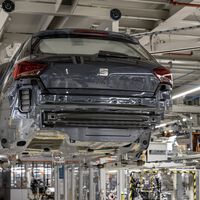 A Volkswagen confirmou o corte de 50 mil postos de trabalho e deixou a situação de quatro fábricas incerta; a Seat é uma das principais afetadas 