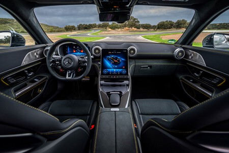 Mercedes-AMG GT 63 PRO 4MATIC+ 2025