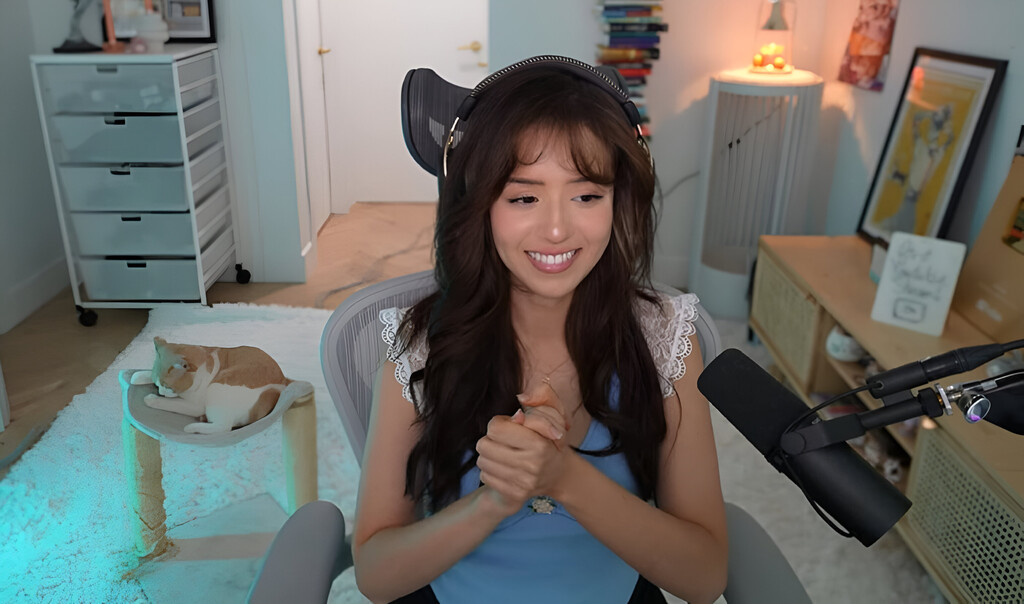 Usó un PowerPoint para convencer a sus padres de dejar de estudiar y hacerse streamer. Hoy Pokimane cuenta con más de 9 millones de seguidores en Twitch . Noticias en tiempo real