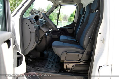 Nissan NV400