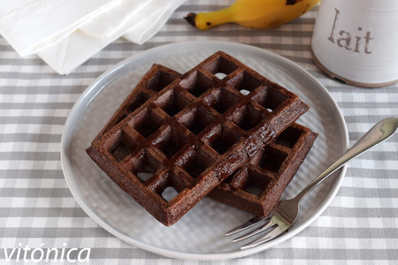 Gofres fitness de chocolate, manzana y avena: receta saludable sin azúcar