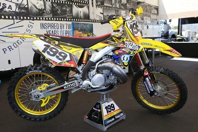 Travis Pastrana, la Red Bull Straight Rhythm y su RM-Zilla 