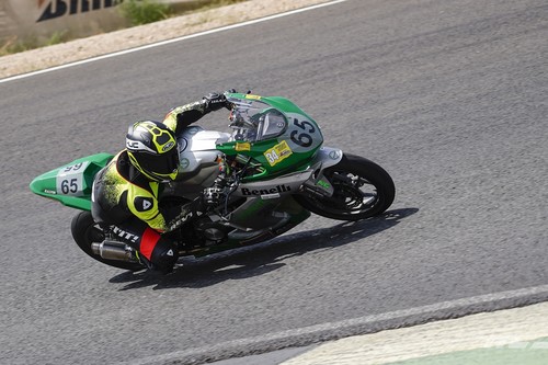 Probamos la Benelli BN 302 R de la Copa Benelli - Cetelem: una moto de carreras en formato asequible