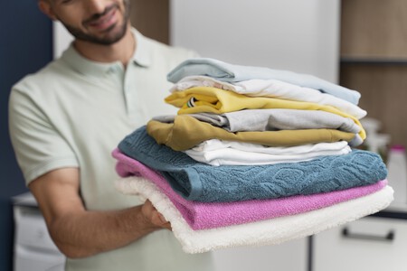 Cómo quitar el mal olor de la ropa mojada por la lluvia:  método práctico y eficaz  para esta temporada