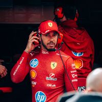 Más malas noticias para Lewis Hamilton. Ha tenido que cerrar su franquicia de hamburguesas veganas porque nadie quería comerse una