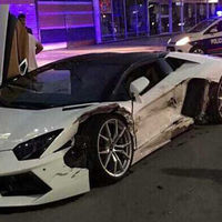 Video: La peor pesadilla de todo taxista, chocar contra un Lamborghini, sucedió en México