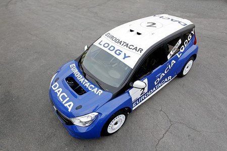 Dacia presenta su nuevo modelo para el Trofeo Andros. El Lodgy
