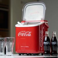 Las máquinas de hielo portátiles son más útiles y baratas de lo que pensaba. Estas son sus principales ventajas