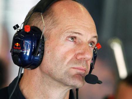 Adrian Newey critica las matrices de opinión entre la Moto GP y la Fórmula 1