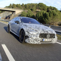 Así es el Mercedes-AMG GT de cuatro puertas: primeras imágenes oficiales, aún camuflado