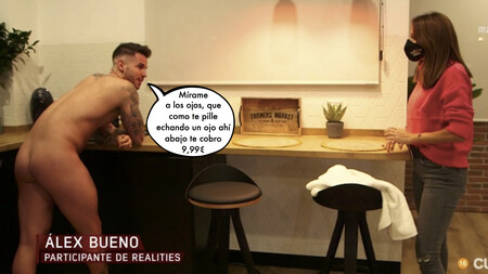Álex Bueno ('La Isla de las Tentaciones') recibe completamente desnudo a una periodista de 'En el punto de mira' para desvelar el dineral que gana en OnlyFans