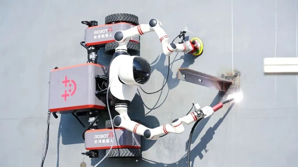 China lleva años perfeccionando robots que se pegan a las paredes con un objetivo: que nadie más muera colgado de un andamio