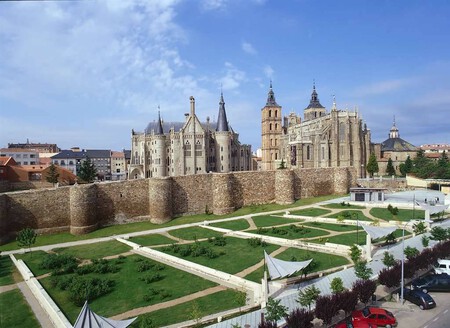 Muralla Puerta Romana 01