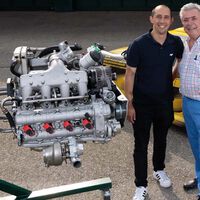 Este pequeño y legendario fabricante ha hecho lo que Porsche (ni nadie) se ha atrevido a hacer con un 911: calzarle un motor bóxer de ocho cilindros