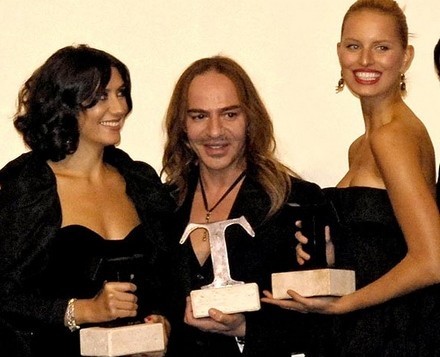 Concentración de Famosos en los Premios Telva