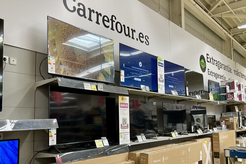 Carrefour deja a precio de outlet esta tele MiniLED de 65 pulgadas con Dolby Vision IQ