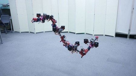 Este dron con forma de serpiente se enfrenta a problemas de los drones modernos