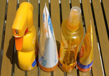 Todo lo que tienes que tener en cuenta para acertar cuando compres tu crema o protector solar