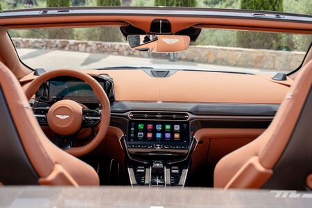 Aston Martin Vanquish Volante 2025 Prueba 025