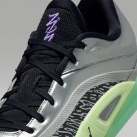 El outlet de Nike liquida las zapatillas Jordan metalizadas hechas para volar más alto pero con los pies en la tierra 