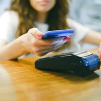 El efectivo sigue reinando en México, pero cada vez pierde más terreno frente a tarjetas, billeteras digitales y pagos sin contacto