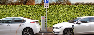 Qué son y cómo sirven para ahorrar en la factura las comunidades de energía que ahora quiere regular el Gobierno