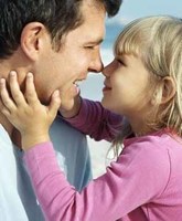 No lo olvides: juega con tu hijo al menos media hora al día  