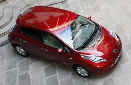 Nissan_LEAF-sup