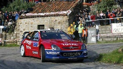 Loeb, sólido líder en Córcega