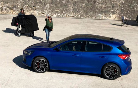 El Ford Focus 2019 se asoma: cazado antes de tiempo y sin camuflaje
