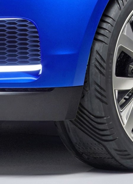 Jaguar CX-17 SUV Concept