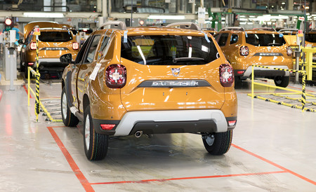 De los R8 comunistas al triunfo de los coches low cost. 50 años de Dacia y su modernización