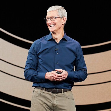 "La revolución de la IA es más grande que la de internet. Vamos a hacerla nuestra". El CEO de Apple tiene claro que van a reinventar la inteligencia artificial, según Gurman