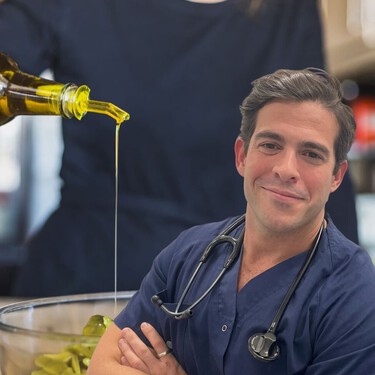 Aurelio Rojas, cardiólogo, advierte sobre el aceite de oliva: “Que sea saludable no significa que haya que utilizarlo sin medida”  