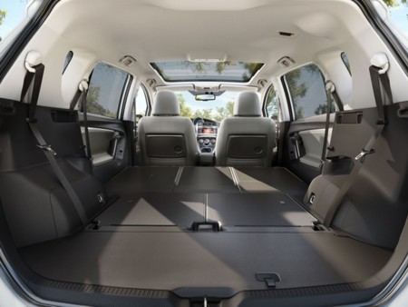 Toyota Verso 2015 02