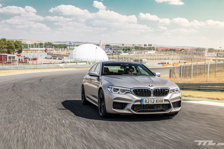BMW M5 2018 delantera dinámica