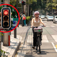 Los ciclistas sí se pueden pasar el alto en CDMX, pero deben cumplir una condición