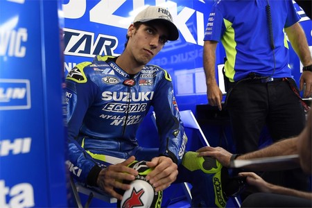 Álex Rins regresa en los test de Montmeló y opina sobre los Michelin: "Se está viviendo un caos"