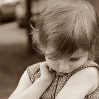 Mi hijo es demasiado tímido, ¿debo preocuparme?